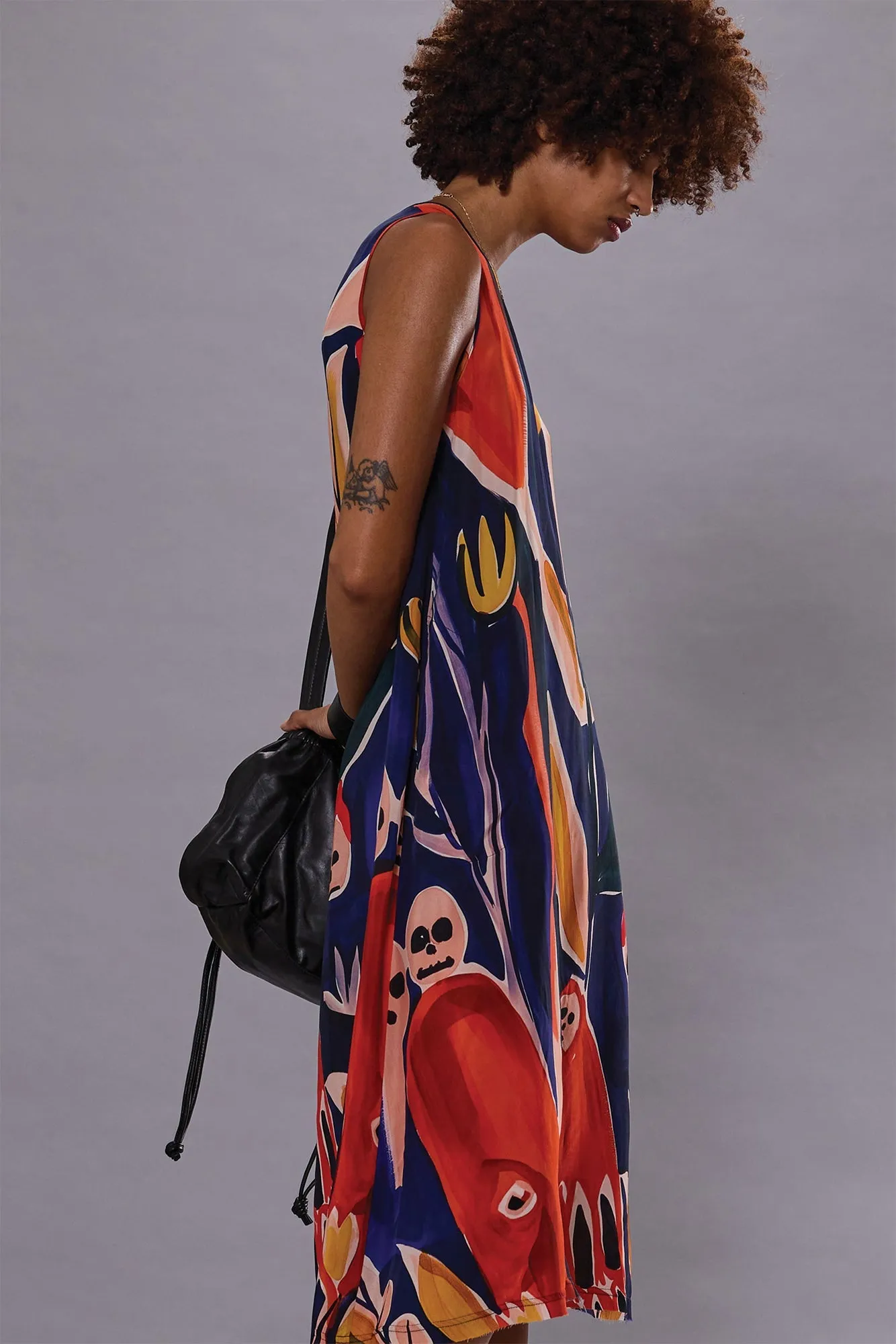 SLEEVELESS MIDI - MULTICOLOR PRINT